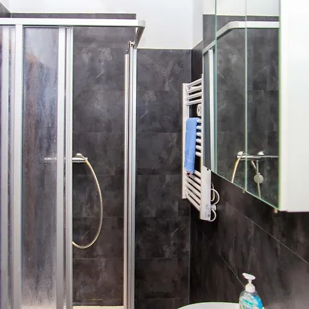 Fuer 6 Personen In Magdeburg, L Appartement *