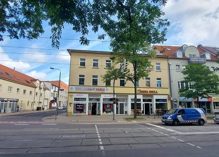 Appartement Fuer 6 Personen In Magdeburg, L
